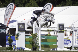 Helen McNaught with Carnutelabryere (Brian) on their way to winning the Olympic Cup. Image: Libby Law Photography