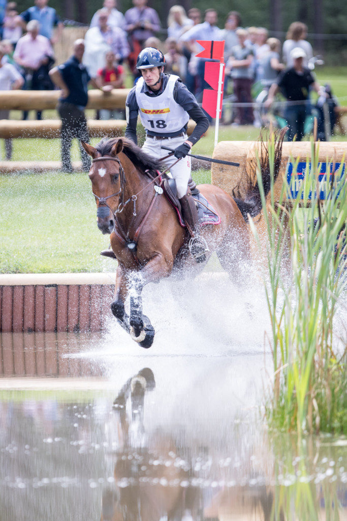 Maxime Livio making a splash with Qalao des Mers. (Image: Thomas Ix)