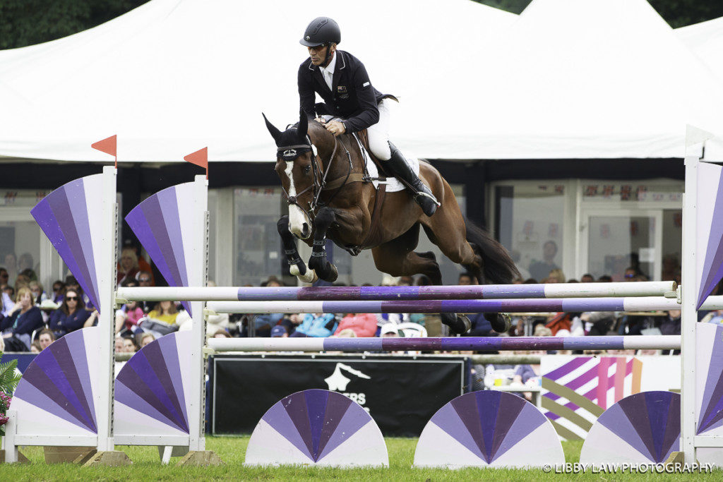 Andrew Nicholson and Jet Set IV win the Equi-Trek CCI3* at Bramham (Image: Libby Law)