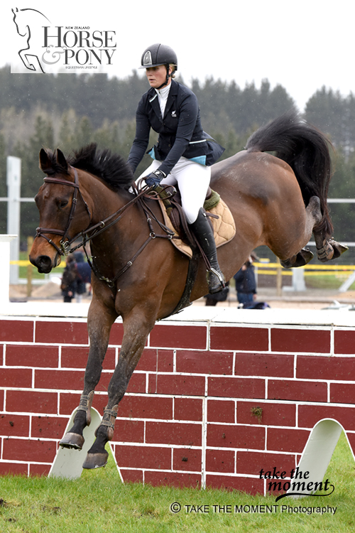 Winner of the Cortaflex Seven Year Old Series - Melody Matheson & Graffiti MH (Image: Take the Moment)