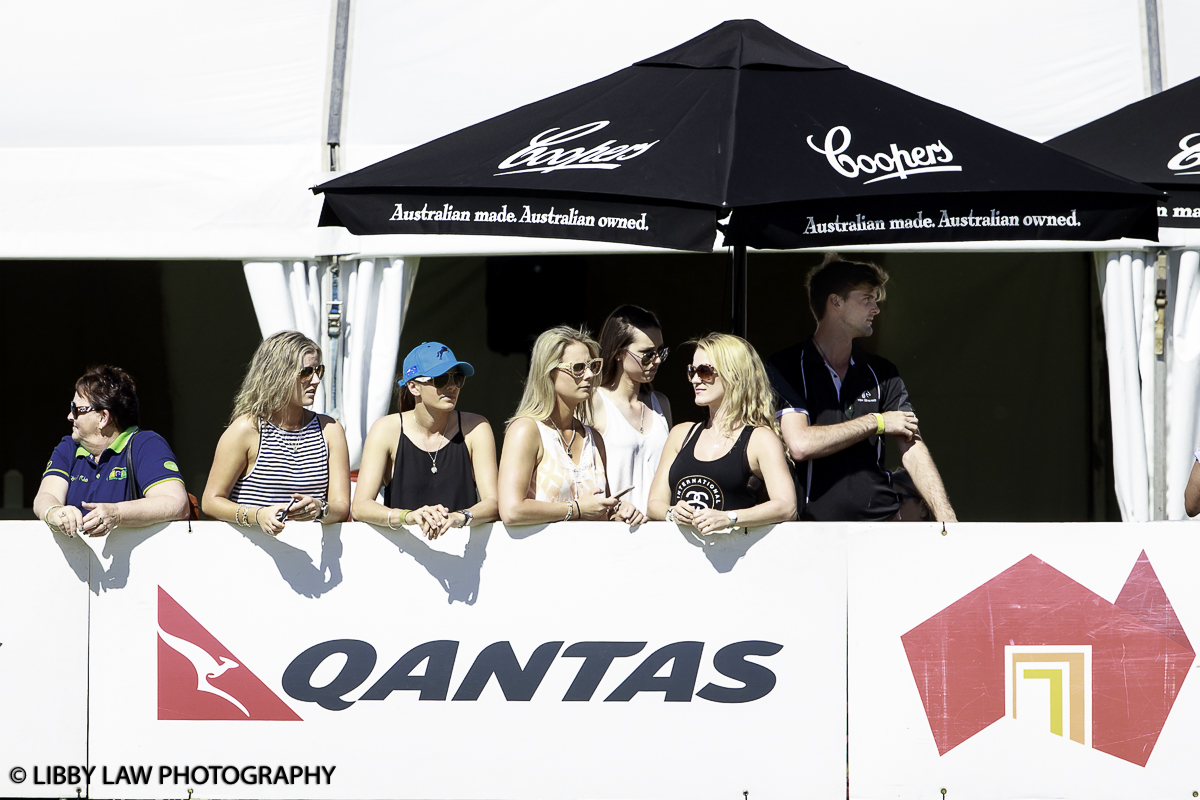 The gorgeous kiwi girls - and Andy - watching Samantha's test (Image: Libby Law Photography)