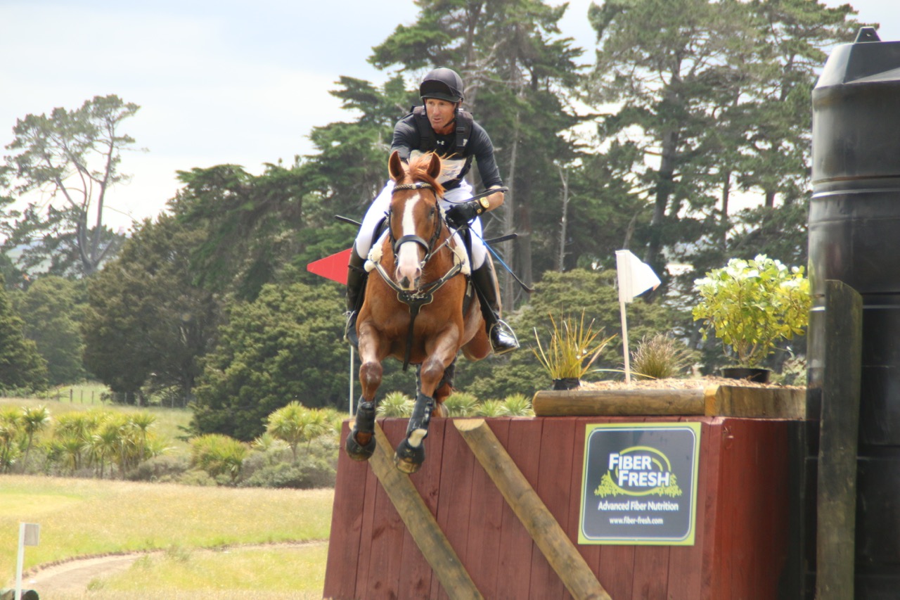 Brent Jury competing on SE Hedging in the 2* last year at Puhinui 