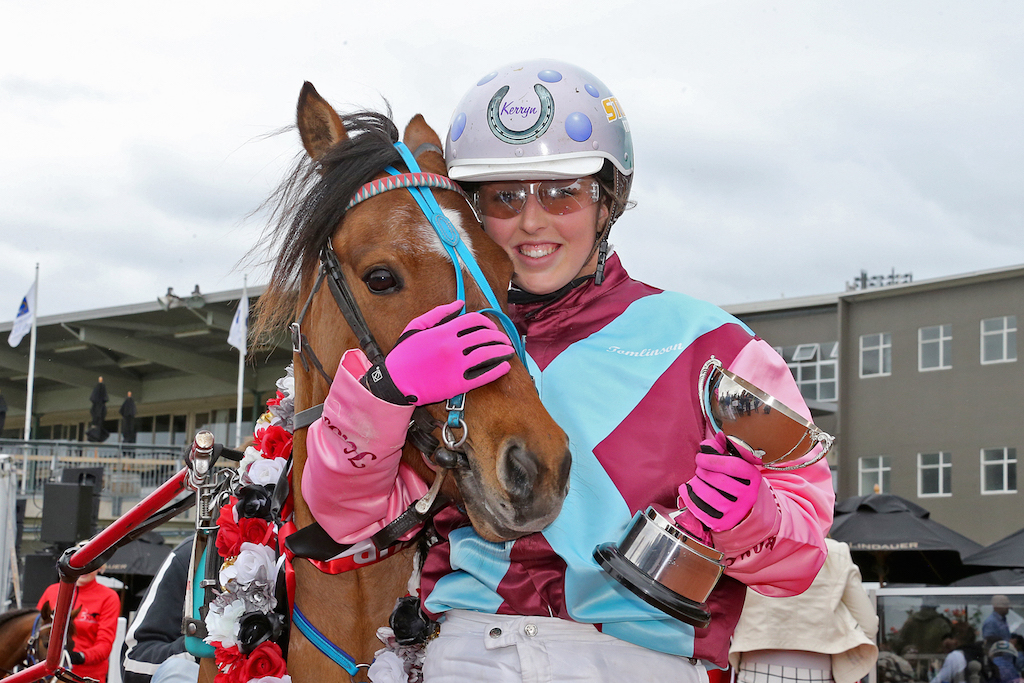 Kerryn Tomlinson and her pony Boost after their big win (Image: Harness Racing NZ)